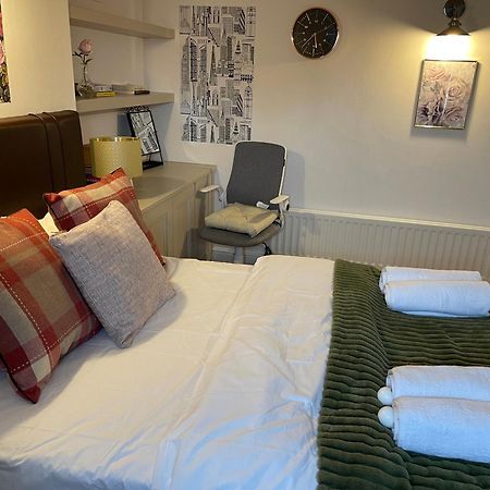 London Luxe Rooms Surbiton Kültér fotó